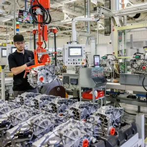 جيلي ورينو تعلنان رسمياً عن تأسيس شركة جديدة لتطوير محركات احتراق داخلي عالية الكفاءة مع خطط لإنتاج 5 مليون محرك سنوياً