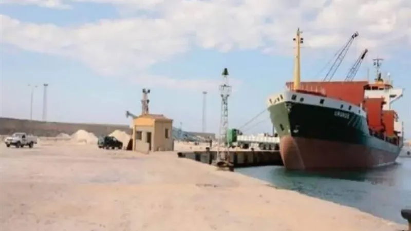 إعادة فتح ميناء العريش البحري بعد تحسن الأحوال والظروف الجوية