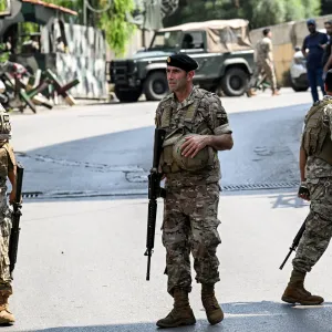 الجيش اللبناني يعتقل 5 مشتبه بهم في إطلاق نار على السفارة الأمريكية