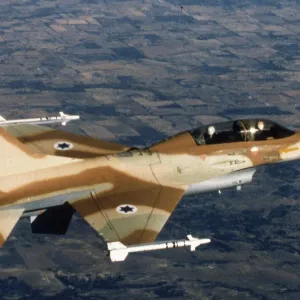 إعلام أمريكي: بايدن يضغط على الكونغرس لبيع طائرات مقاتلة للاحتلال الإسرائيلي