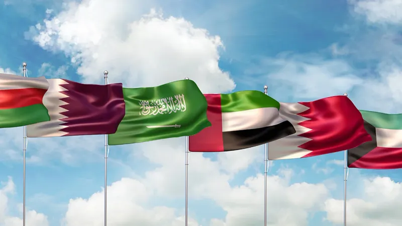 سلطنة عمان ثالثا.. دول الخليج تجذب 170 مليار دولار استثمارات أجنبية في 3 أعوام