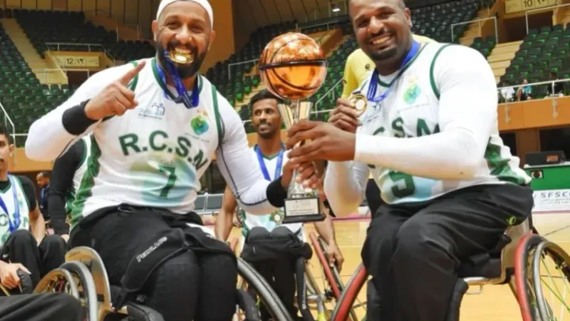 "الرياض" يُتوج بكأس الدوري الممتاز لكرة السلة على الكراسي المتحركة