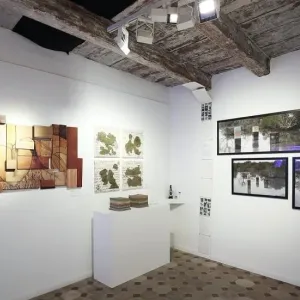 طلاب وخريجو "نيويورك أبوظبي" يشاركون في معرض فني عالمي بإيطاليا