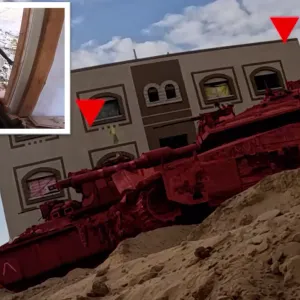 "وضع العبوة مباشرة تحت الدبابة".."القسام" تستهدف جنود وآليات الجيش الإسرائيلي شرق رفح (فيديو)