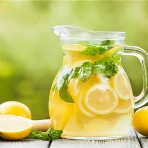 هل شرب عصير الليمون يقضي على حصوات الكلى؟
