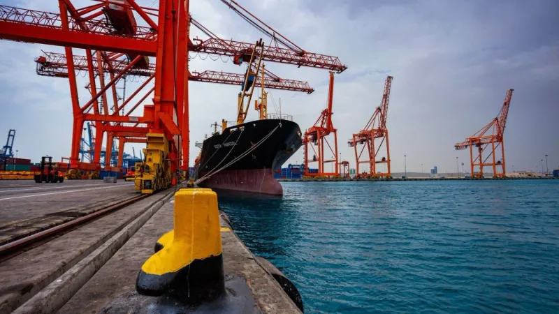 إضافة خدمة شحن جديدة بميناء جدة تعزز الربط السعودي - الصيني