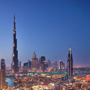 «برج خليفة».. قلب دبي النابض