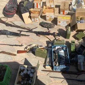 الجيش يدهم في بلدة الشواغير- الهرمل... توقيف مواطن وضبط أسلحة وذخائر