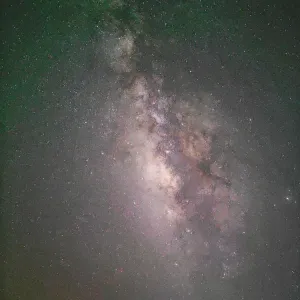 دار التقويم القطري ترصد ذراع مجرة درب التبانة من سماء قطر