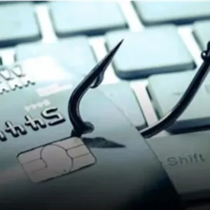 بالفيديو.. مختص ينصح باستخدام بطاقات «مسبقة الدفع» لتفادي السرقة عبر الإنترنت