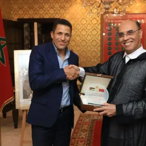 سفارة المغرب في عمان تكرم عموتة