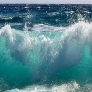 تحذير من الأرصاد| اضطراب الملاحة وارتفاع الأمواج في البحر المتوسط.. ممنوع السباحة