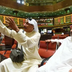 خبراء: حل مجلس الأمة إيجابي لبورصة الكويت ويدعم خطط التنمية