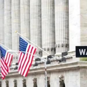 مؤشرات الأسهم الأمريكية تغلق على تباين