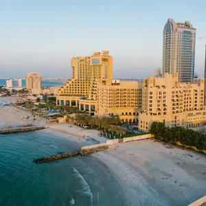 6 وجهات فندقية صديقة للصم في دولة الإمارات
