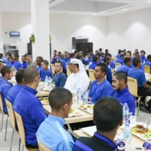 شرطة أبوظبي تشارك مجندي الخدمة الوطنية مأدبة إفطار رمضاني