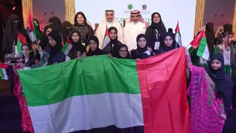 طلبة الإمارات يحصدون جائزة أفضل عرض في مهرجان الفنون الخليجي الثاني