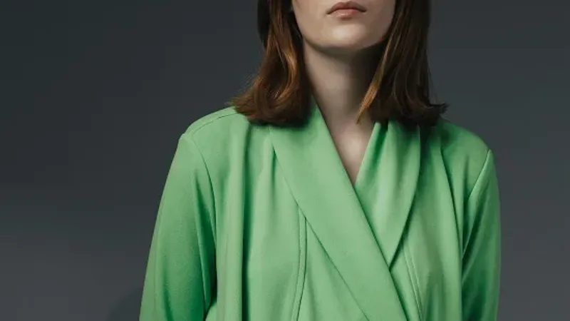 5 ألوان ملابس تترك انطباعا جيدا فى أول مقابلة.. الأخضر بيقول إنك جدير بالثقة