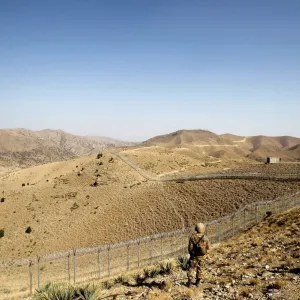 مقتل 5 أشخاص في اشتباكات حدودية بين الجيش الباكستاني و«طالبان» الأفغانية