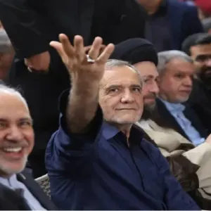الرئيس الإيراني يؤدي اليمين أمام مجلس الشورى مطلع أغسطس