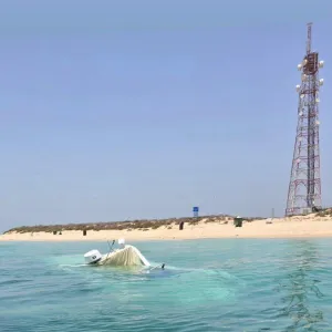 «الغوص الكويتي» يحذر رواد جزيرة كبر من وجود يخت غارق جنوب الجزيرة