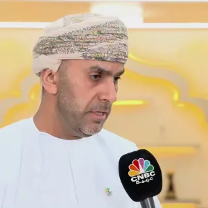 الرئيس التنفيذي لمطارات عمان لـ CNBC عربية:  - افتتاح مدرج جديد بمطار مسقط خلال مايو الجاري بقيمة استثمارية 150 مليون دولار  - لدينا عقود سيتم توقيعها...
