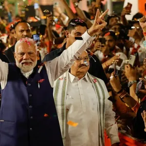 الهند.. مودي يحتفل بفوزه بأضخم انتخابات في العالم رغم تراجع غالبيته