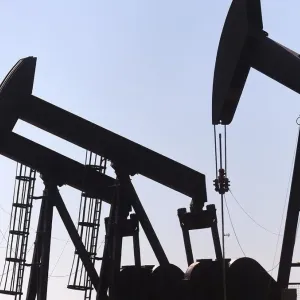 ارتفاع أسعار النفط بعد حادثة طائرة الرئاسة الإيرانية