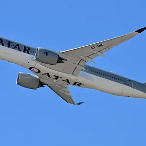 الخطوط الجوية القطرية تقترب من شراء حصة في رواند إير