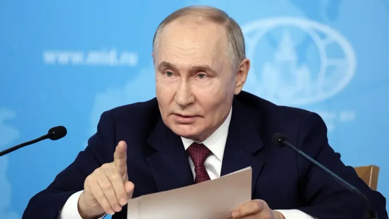 كولونيل أمريكي متقاعد: بوتين أكثر زعماء العالم حكمة وواقعية وعقلانية