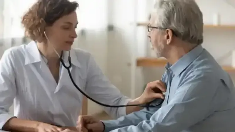 ما هو نبض القلب الطبيعي لكبار السن؟