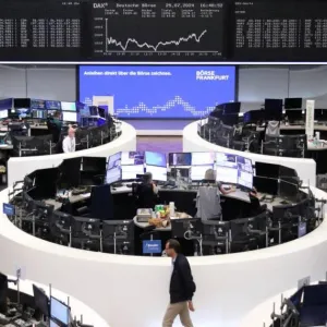 الأسهم الأوروبية تتجه لخسائر أسبوعية طفيفة بعد نتائج أرباح متباينة