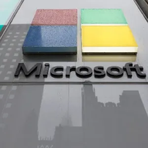 شركة Microsoft تستثمر أكثر من 10 مليارات دولار في الطاقة المتجددة لتشغيل مراكز البيانات