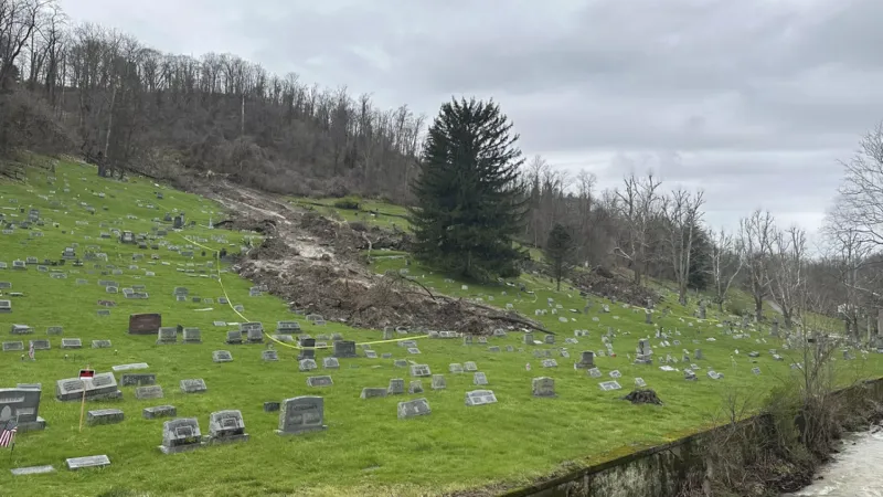 الأمطار الغزيرة تضر بمقبرة تاريخية تضم رفات المحاربين القدامى في فرجينيا الغربية