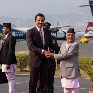 #بالصور  سمو الأمير المفدى يصل إلى مدينة كاتمندو في زيارة دولة إلى نيبال الصديقة، وفي مقدمة مستقبليه فخامة الرئيس رام شاندرا بوديل   #العرب_قطر