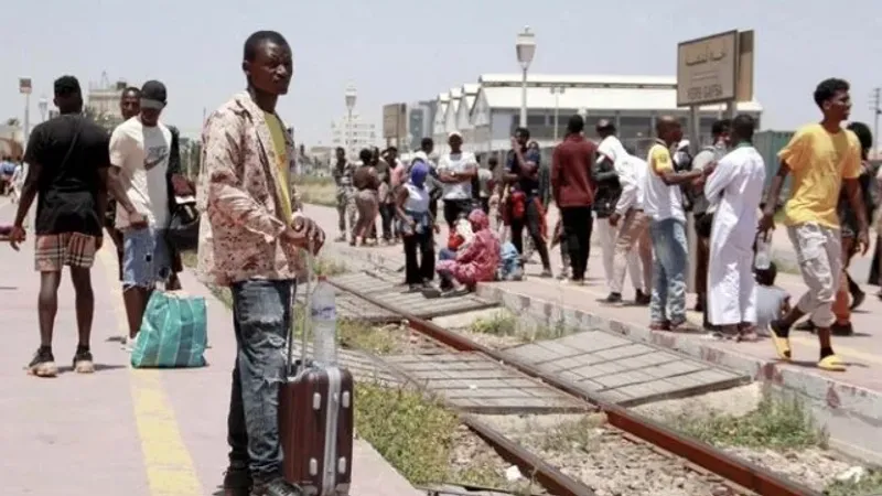 تونس : بدر الدين القمودي يدعو جيش الاحتياط لمكافحة هجرة أفارقة جنوب الصحراء