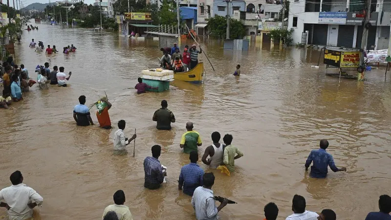 الأمطار الموسمية والفيضانات تودي بحياة 33 شخصا في جنوب الهند و5 أطفال في باكستان https://arabic.euronews.com/2024/09/03/monsoon-rains-floods-kill-33-i...