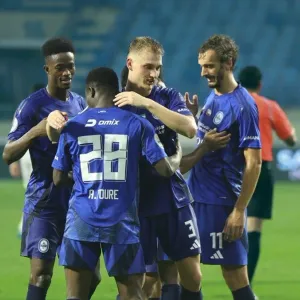 مواجهة مرتقبة في الدوري الإماراتي بين النصر والوصل