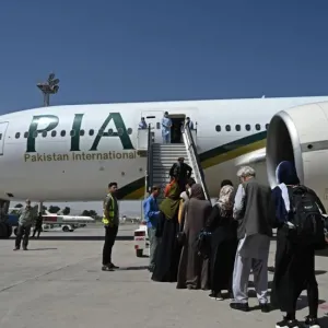 تحالف يضم شركات طيران عالمية يقدم عرضاً لشراء الخطوط الباكستانية