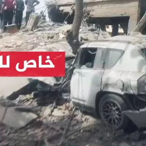 مشاهد من آثار الدمار جراء قصف مبنى تابع للصليب الأحمر في وسط مدينة غزة