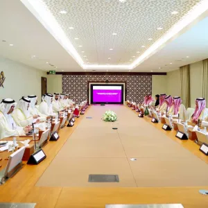 تعزيز التعاون مع السعودية في التجارة والاستثمار