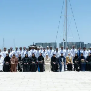 بنك عُمان العربي يعزز مهارات مشاركي "برنامج الرواد" بزيارة إلى "عُمان للإبحار"