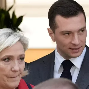 الانتخابات التشريعية الفرنسية.. فوز لليمين المتطرف وتحالفات مرتقبة للجولة الثانية