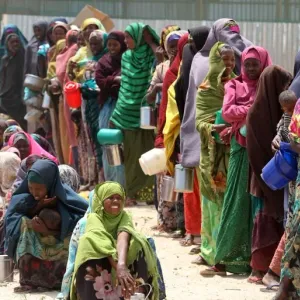 الصومال تدشن بطاقات دفع مسبق لمساعدة الجهود الإنسانية