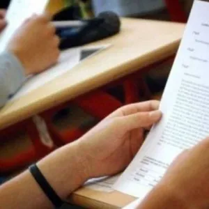 وزارة الداخلية تعلن عن الإطاحة بمشرف على إحدى صفحات الفايسبوك ساعد ممتحنين على الغش في امتحانات الباكالوريا