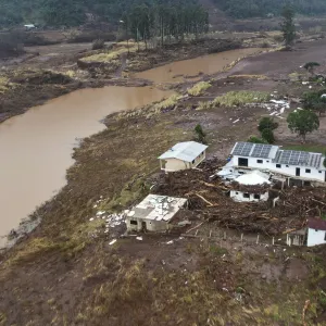 تمويل طارئ.. البرازيل تعلن ارتفاع عدد ضحايا الأمطار الغزيرة إلى 143 وفاة
