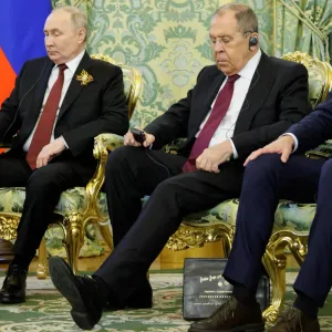 لافروف: روسيا منفتحة على الحوار مع الغرب بشأن الاستقرار الاستراتيجي