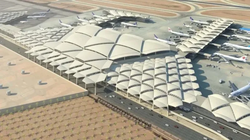 انحراف طائرة عن مدرج مطار الملك خالد الرئيسي دون وقوع إصابات للركاب