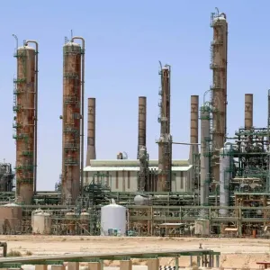 ليبيا تستهدف زيادة إنتاجها النفطي إلى 1.6 مليون برميل يوميًا