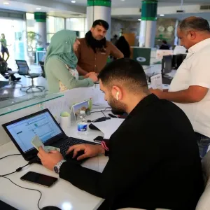 العراق يصل "الذروة".. القانونية النيابية تفتح ملف الترهل الوظيفي وتؤكد: يهدد خزينة الدولة